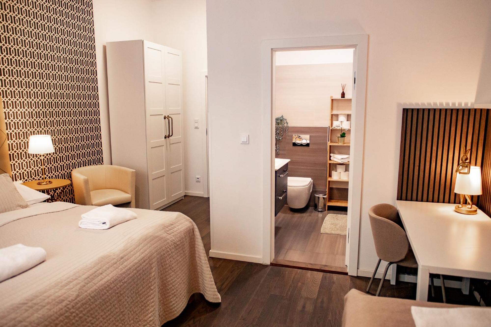 Luxury Modern Designed Oldtown Apartment Praga Esterno foto