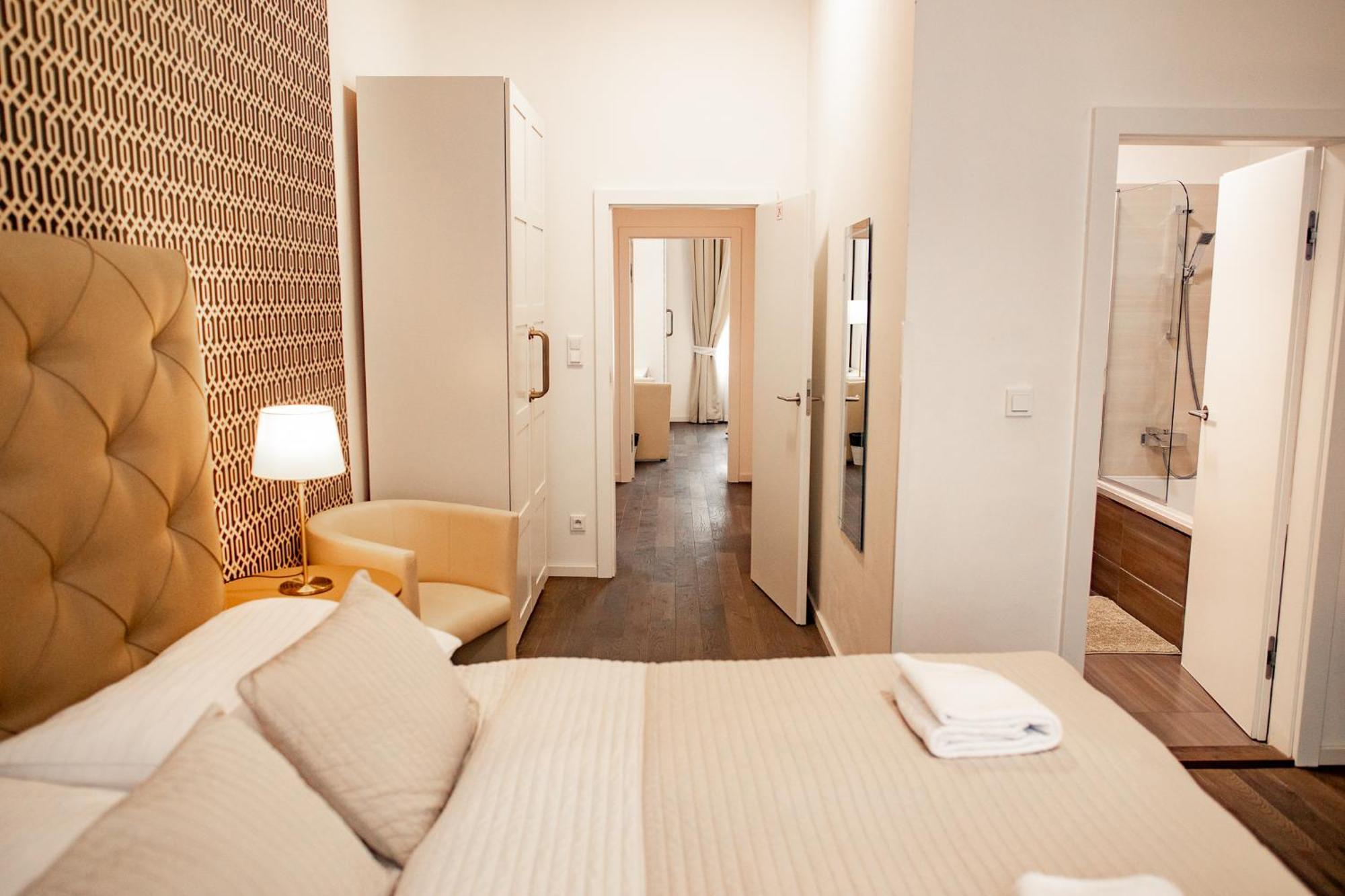 Luxury Modern Designed Oldtown Apartment Praga Esterno foto